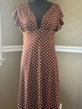 VENUS Brown Polka Dot Midi Dress with V-Neck